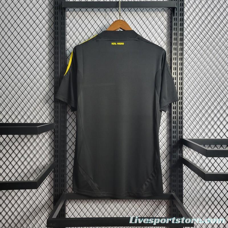 Retro 2011/12 Real Madrid Black Goalkeeper Jersey