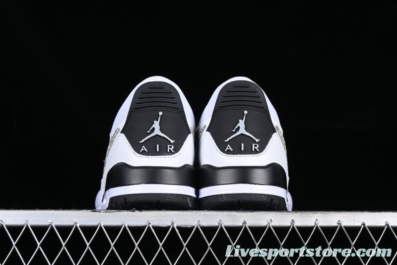 Air Jordan Legacy AJ312 Low Sneakers